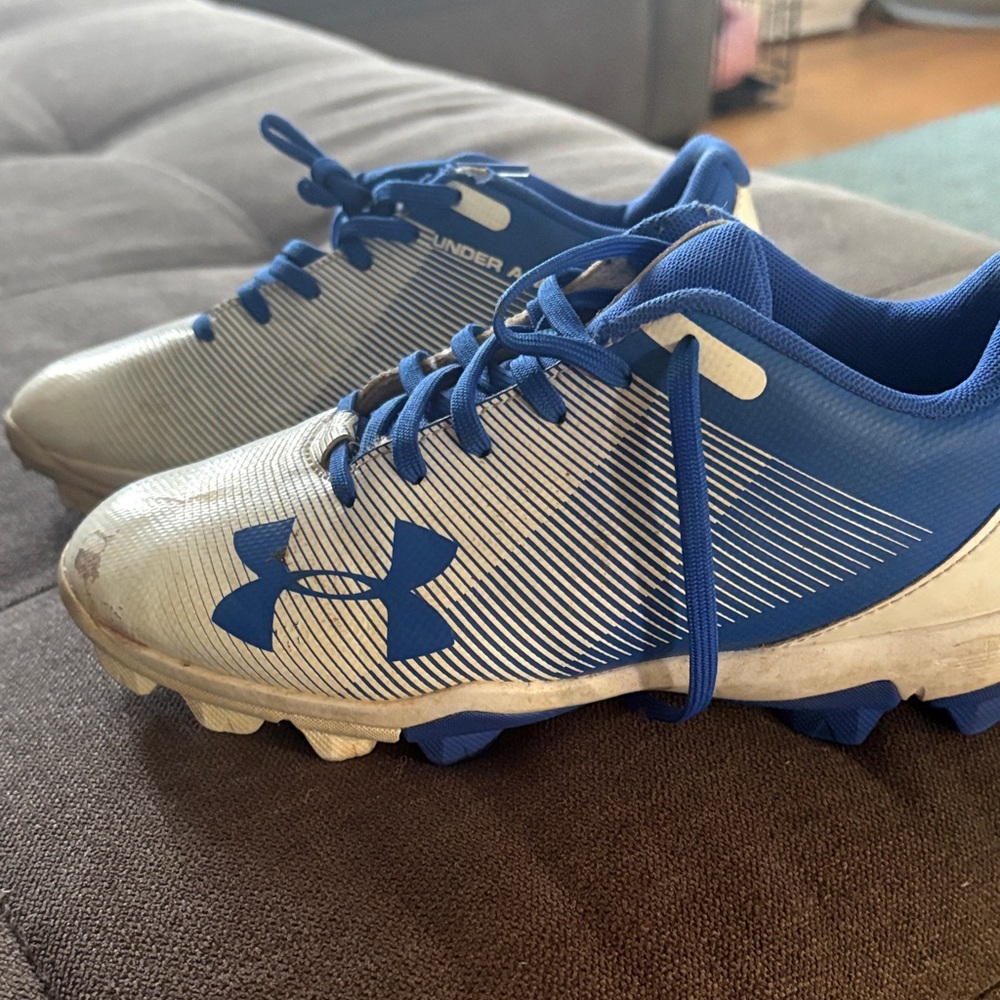 Under Armour Kids Blue and White baseball cleats